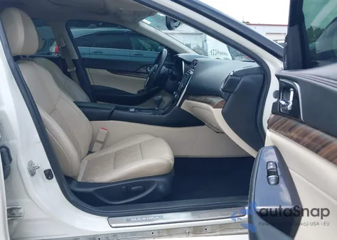 2018 Nissan Maxima 3.5 Platinum из США, поврежденный, VIN 1N4AA6AP1JC375384